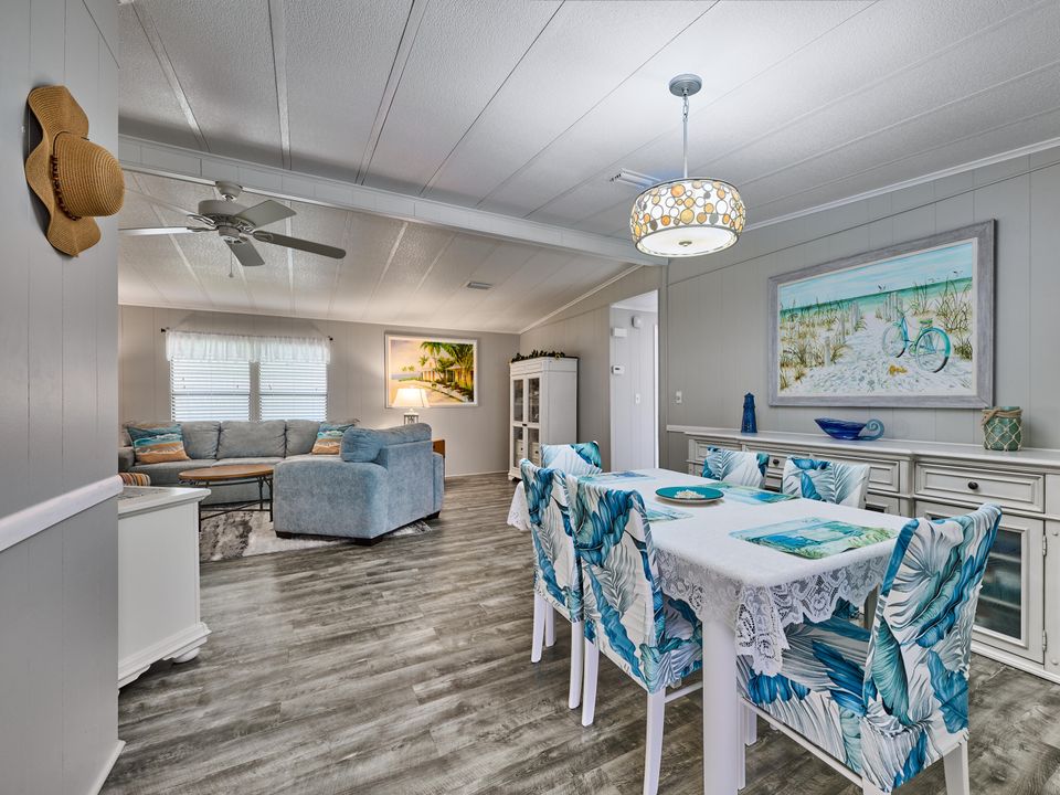 For Sale: $249,000 (2 beds, 2 baths, 1454 Square Feet)