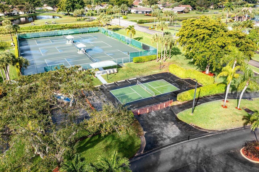 En Venta: $650,000 (2 camas, 2 baños, 1665 Pies cuadrados)