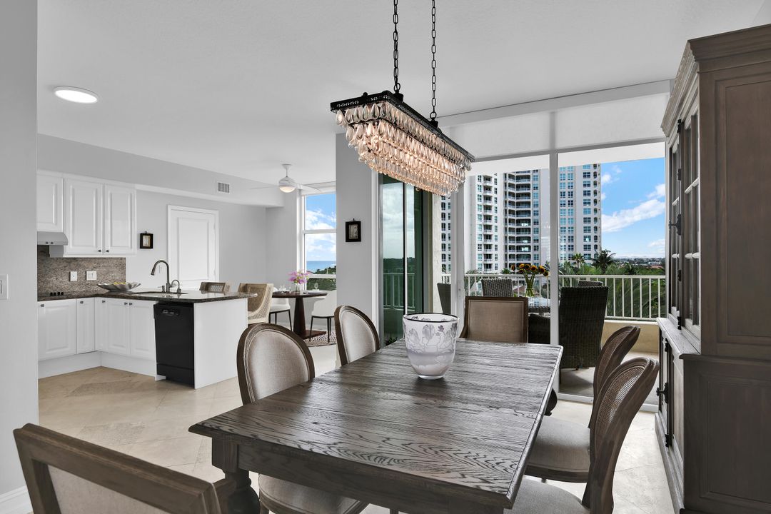 待售: $1,540,000 (2 贝兹, 2 浴室, 2231 平方英尺)