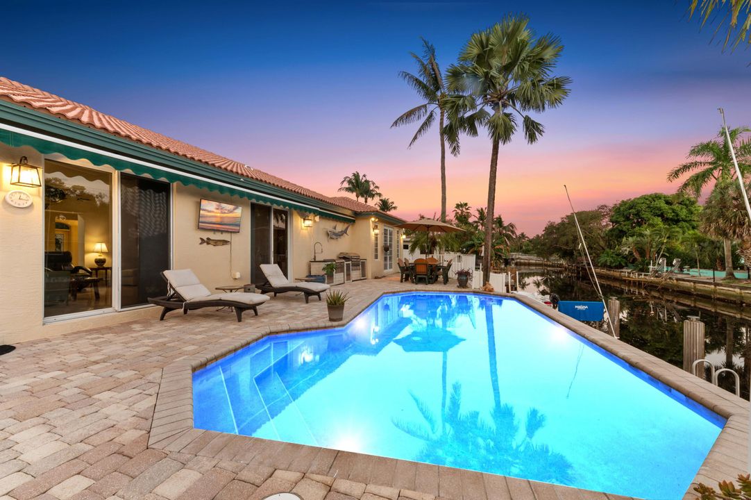 En Venta: $1,700,000 (3 camas, 3 baños, 2662 Pies cuadrados)