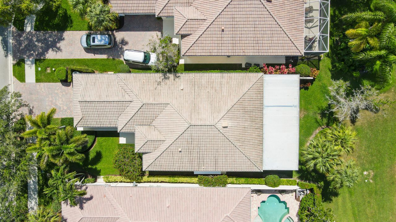 En Venta: $925,000 (3 camas, 2 baños, 2226 Pies cuadrados)