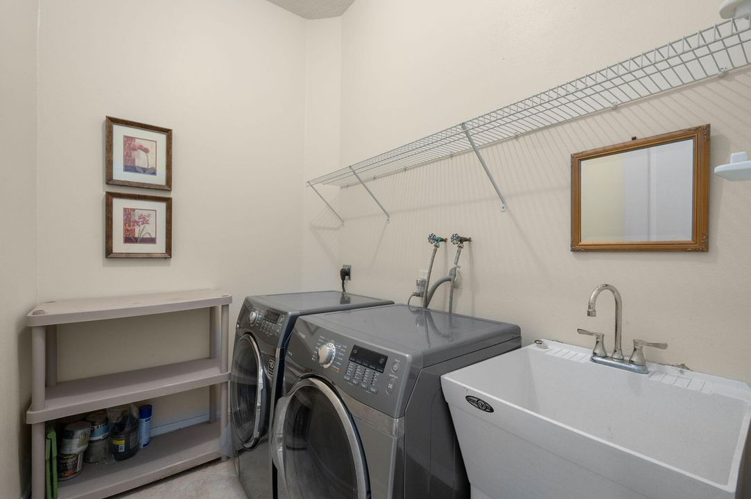 待售: $630,000 (3 贝兹, 3 浴室, 2363 平方英尺)