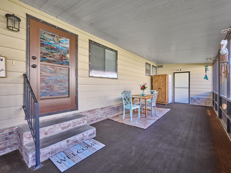 For Sale: $249,000 (2 beds, 2 baths, 1454 Square Feet)