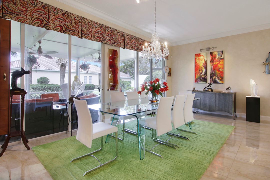 En Venta: $925,000 (3 camas, 2 baños, 2226 Pies cuadrados)