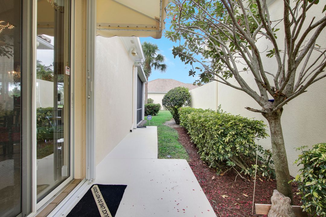 En Venta: $925,000 (3 camas, 2 baños, 2226 Pies cuadrados)