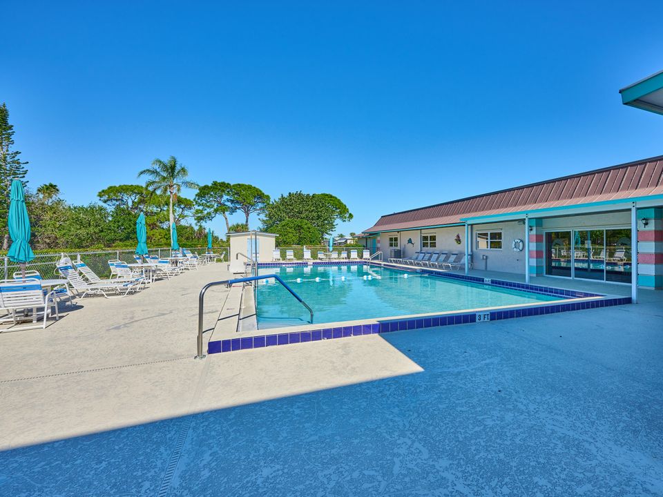 For Sale: $249,000 (2 beds, 2 baths, 1454 Square Feet)