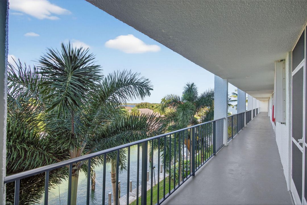 На продажу: $255,000 (1 спален, 1 ванн, 855 Квадратных фут)