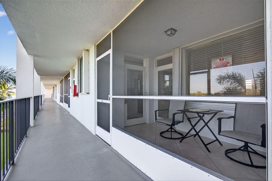 На продажу: $255,000 (1 спален, 1 ванн, 855 Квадратных фут)