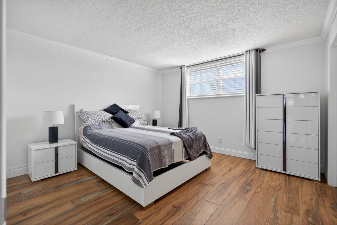 На продажу: $255,000 (1 спален, 1 ванн, 855 Квадратных фут)