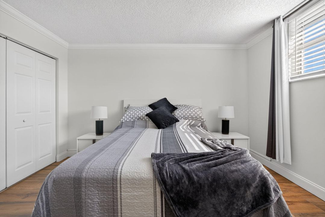 На продажу: $255,000 (1 спален, 1 ванн, 855 Квадратных фут)