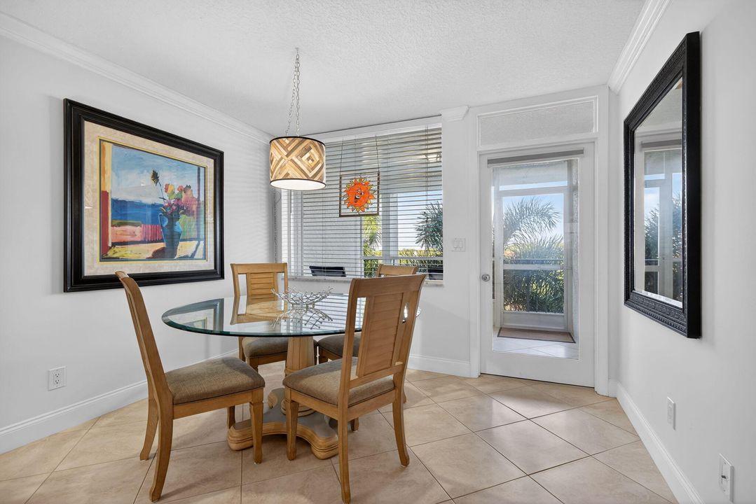 На продажу: $255,000 (1 спален, 1 ванн, 855 Квадратных фут)