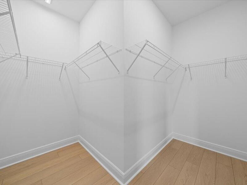 待售: $390,000 (4 贝兹, 2 浴室, 1796 平方英尺)