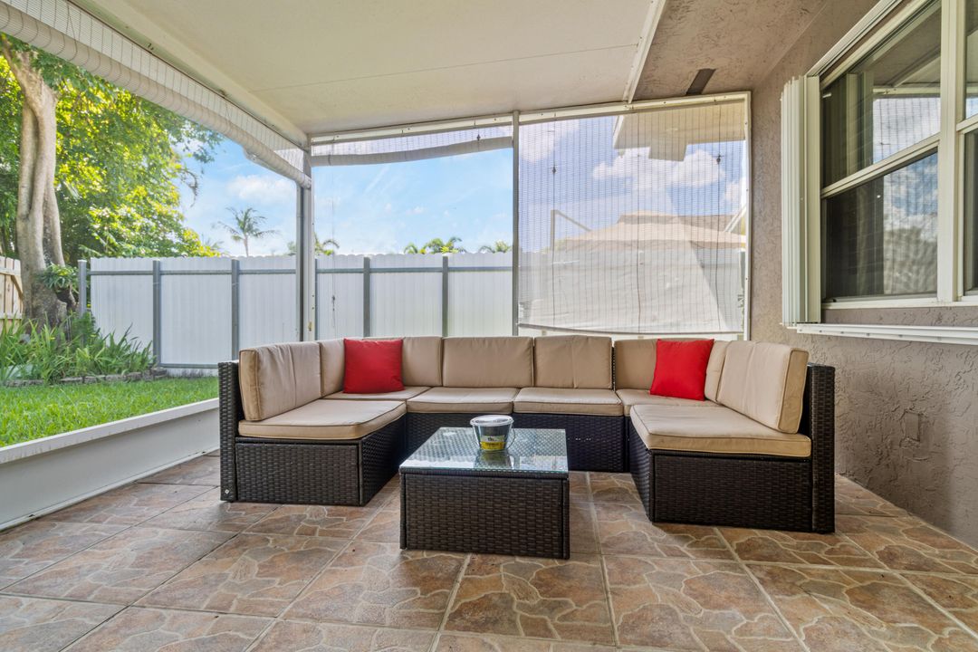 For Rent: $3,500 (3 beds, 2 baths, 1786 Square Feet)