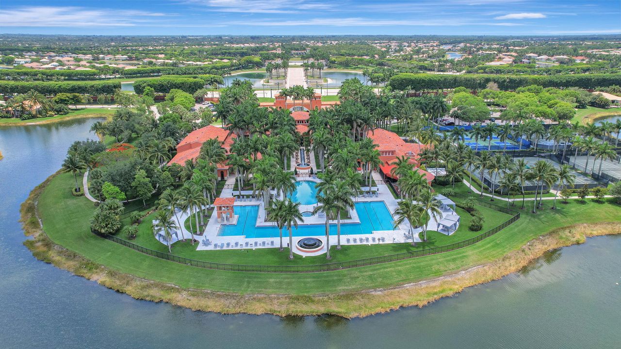 Activo con contrato: $554,000 (2 camas, 2 baños, 1851 Pies cuadrados)