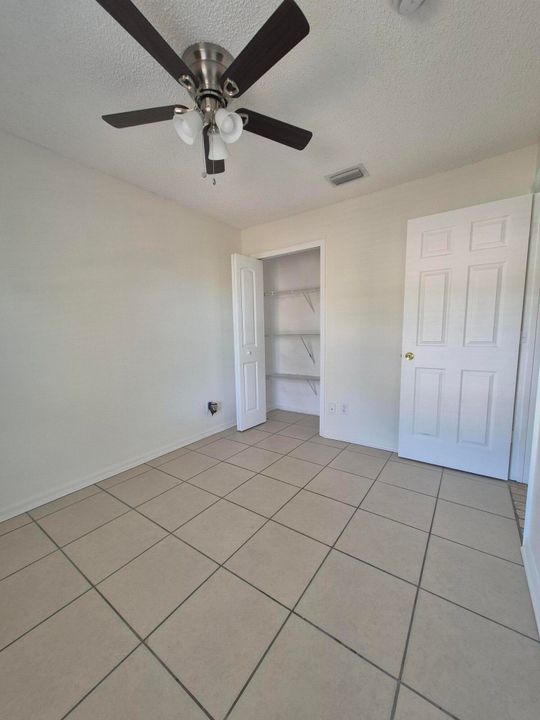 En Venta: $249,900 (3 camas, 2 baños, 1111 Pies cuadrados)