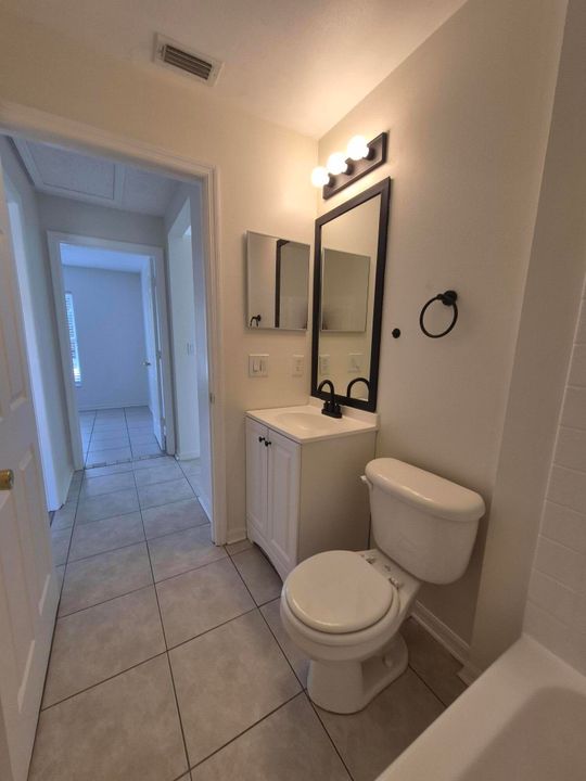 En Venta: $249,900 (3 camas, 2 baños, 1111 Pies cuadrados)