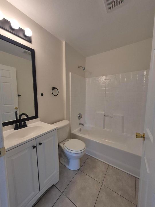 En Venta: $249,900 (3 camas, 2 baños, 1111 Pies cuadrados)