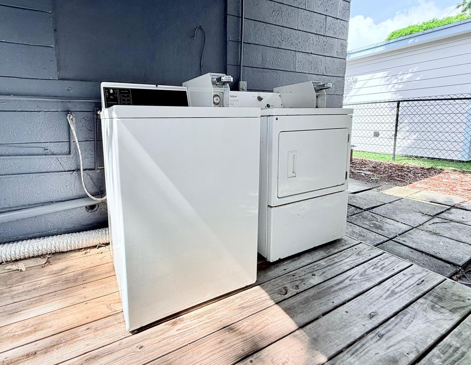 В аренду: $1,700 (1 спален, 1 ванн, 800 Квадратных фут)