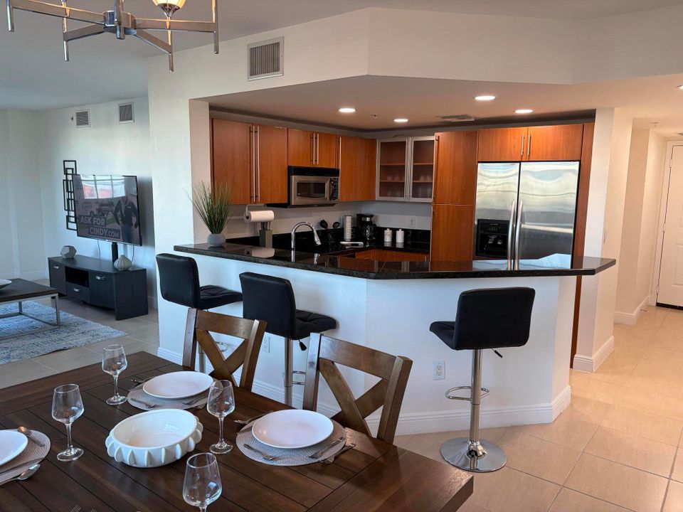 出租: $3,500 (2 贝兹, 2 浴室, 1360 平方英尺)