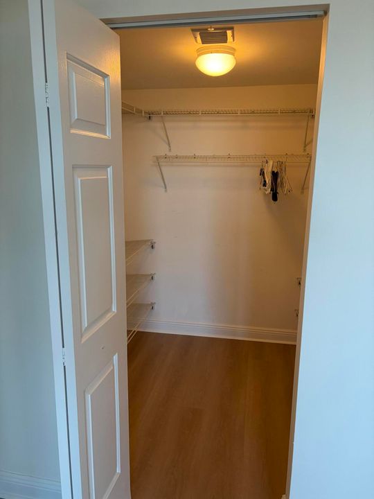 出租: $3,500 (2 贝兹, 2 浴室, 1360 平方英尺)