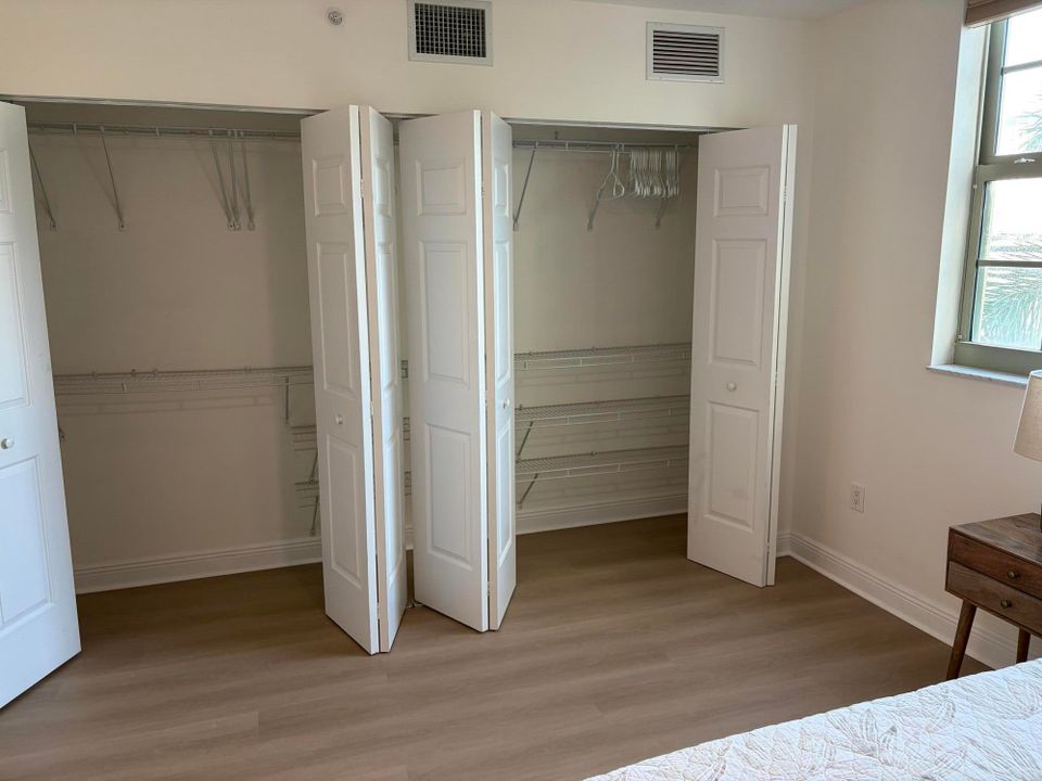 出租: $3,500 (2 贝兹, 2 浴室, 1360 平方英尺)