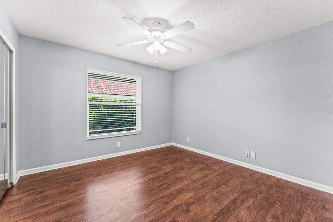 En Venta: $989,900 (4 camas, 2 baños, 2945 Pies cuadrados)