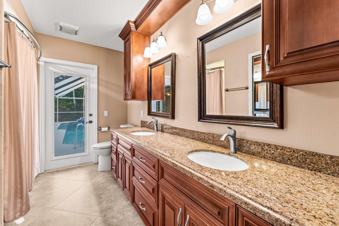 En Venta: $989,900 (4 camas, 2 baños, 2945 Pies cuadrados)