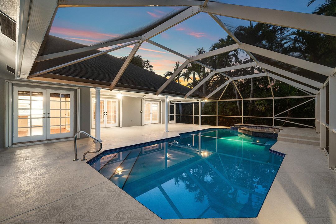 En Venta: $989,900 (4 camas, 2 baños, 2945 Pies cuadrados)