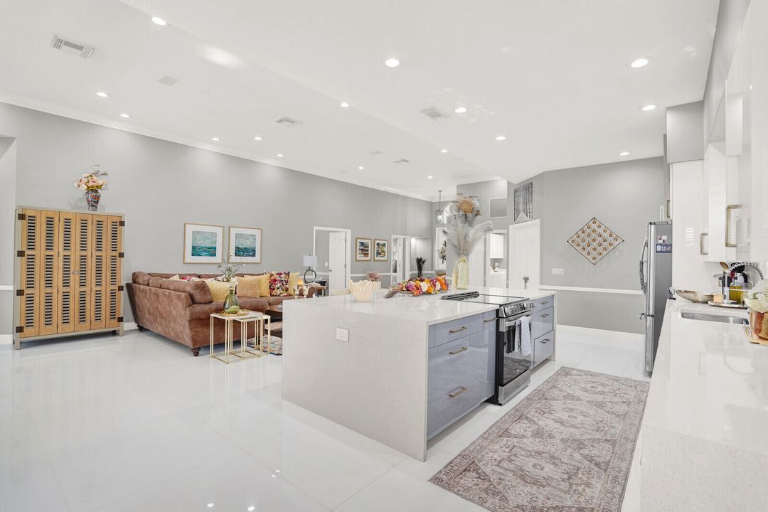 В аренду: $7,500 (3 спален, 2 ванн, 2337 Квадратных фут)