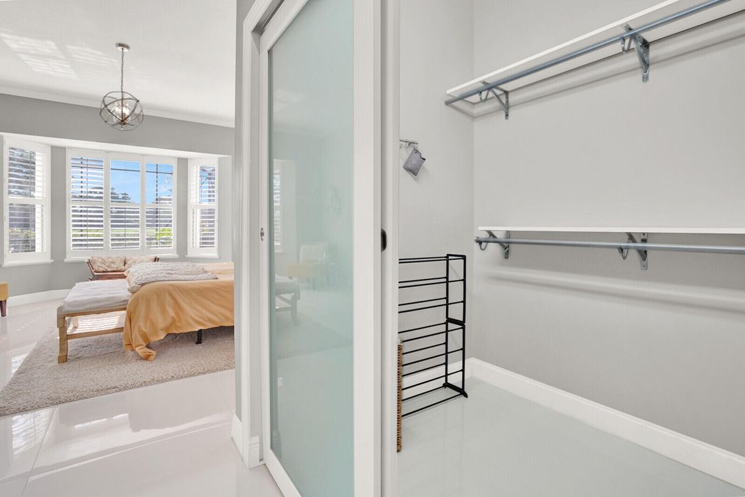 В аренду: $7,500 (3 спален, 2 ванн, 2337 Квадратных фут)