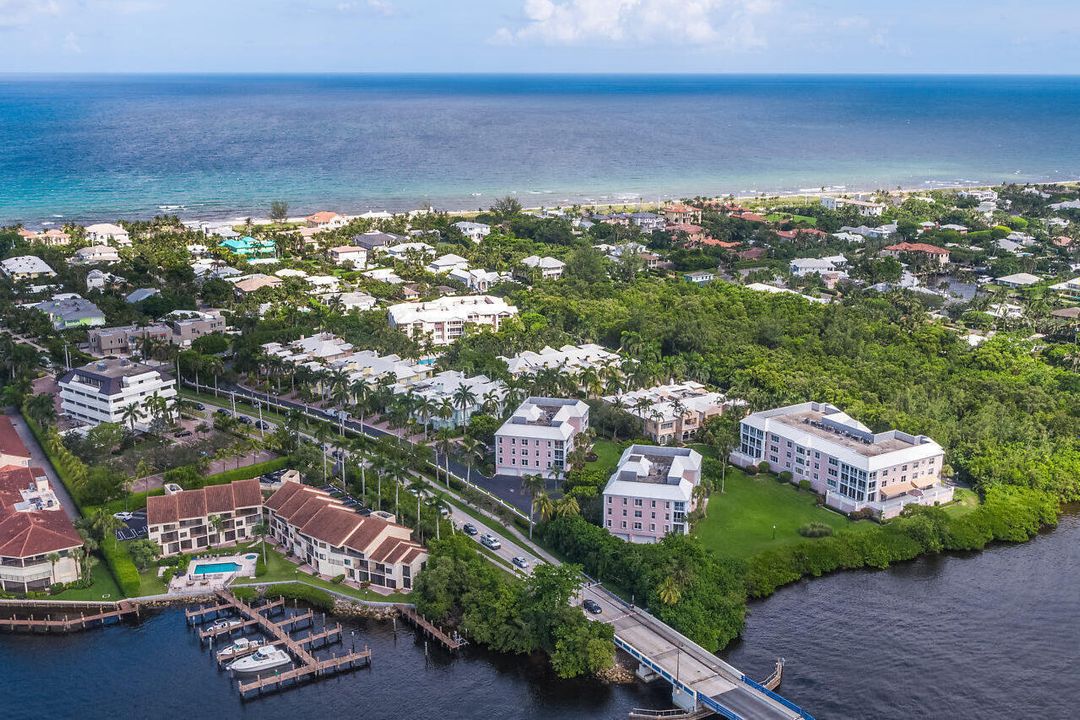 Active With Contract: $2,495,000 (4 beds, 4 baths, 3060 Square Feet)