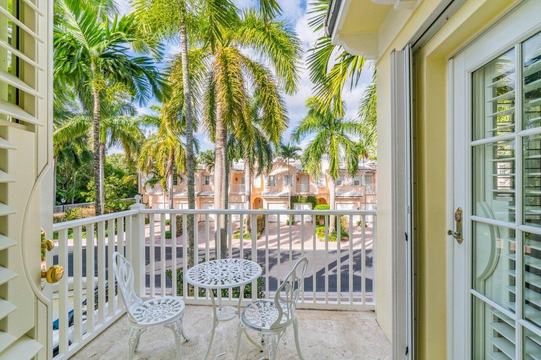 Active With Contract: $2,495,000 (4 beds, 4 baths, 3060 Square Feet)