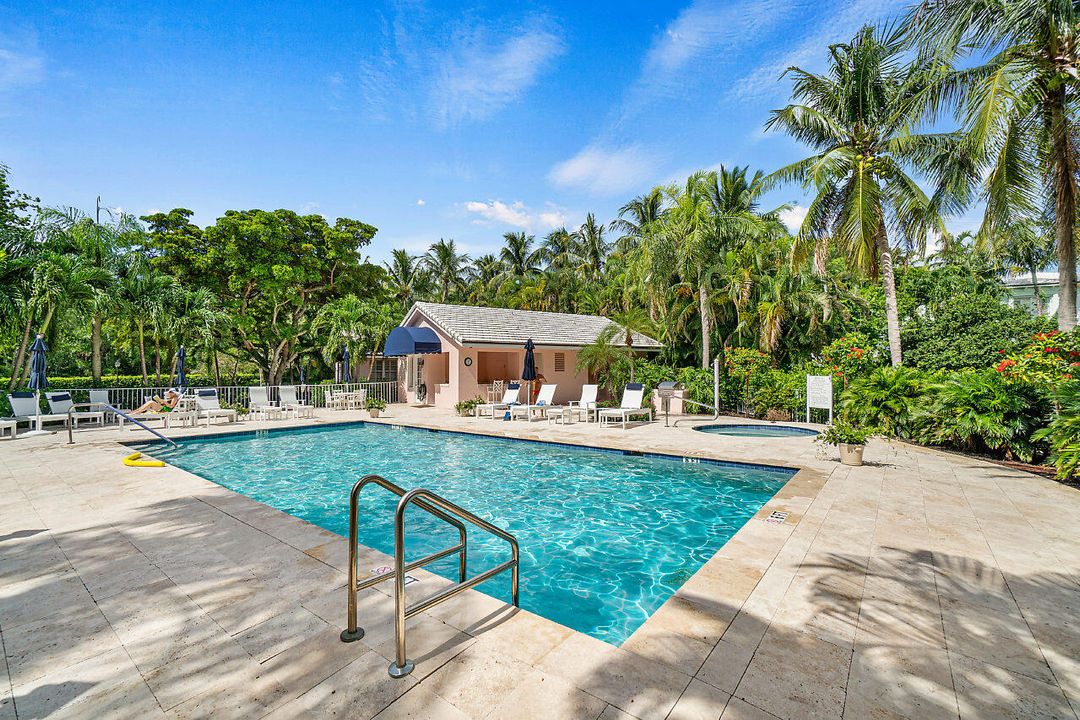 Active With Contract: $2,495,000 (4 beds, 4 baths, 3060 Square Feet)