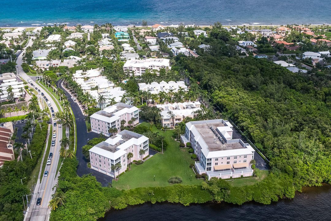 Active With Contract: $2,495,000 (4 beds, 4 baths, 3060 Square Feet)