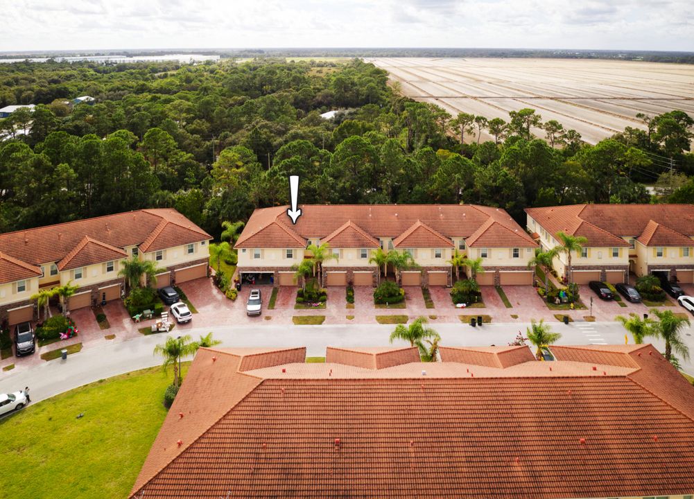 For Sale: $339,900 (3 beds, 2 baths, 1614 Square Feet)