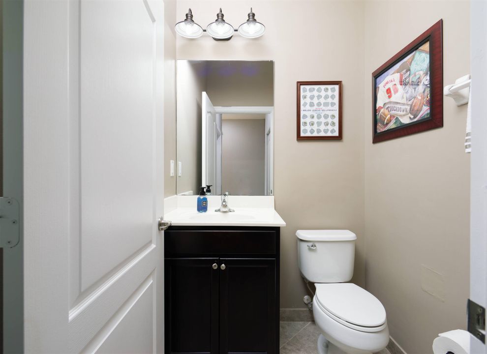 For Sale: $339,900 (3 beds, 2 baths, 1614 Square Feet)