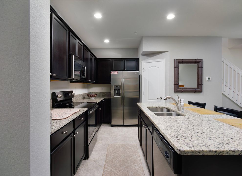 For Sale: $339,900 (3 beds, 2 baths, 1614 Square Feet)