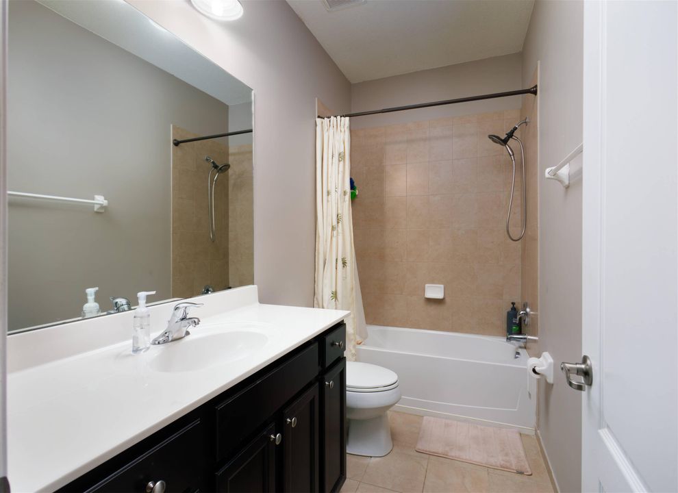 For Sale: $339,900 (3 beds, 2 baths, 1614 Square Feet)