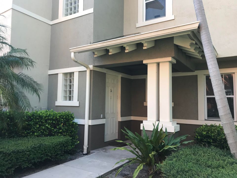 В аренду: $2,600 (2 спален, 2 ванн, 1357 Квадратных фут)