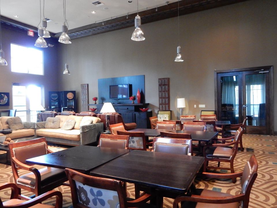 В аренду: $2,600 (2 спален, 2 ванн, 1357 Квадратных фут)