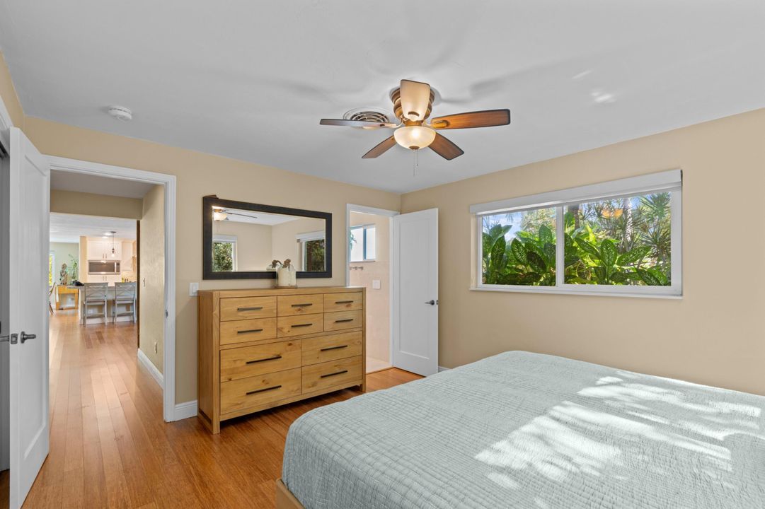 На продажу: $979,000 (3 спален, 2 ванн, 1948 Квадратных фут)