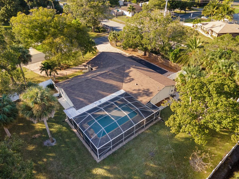 For Sale: $548,000 (4 beds, 3 baths, 1992 Square Feet)