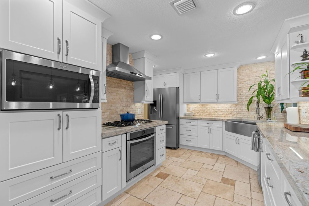 На продажу: $979,000 (3 спален, 2 ванн, 1948 Квадратных фут)