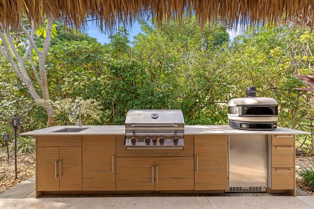 На продажу: $979,000 (3 спален, 2 ванн, 1948 Квадратных фут)