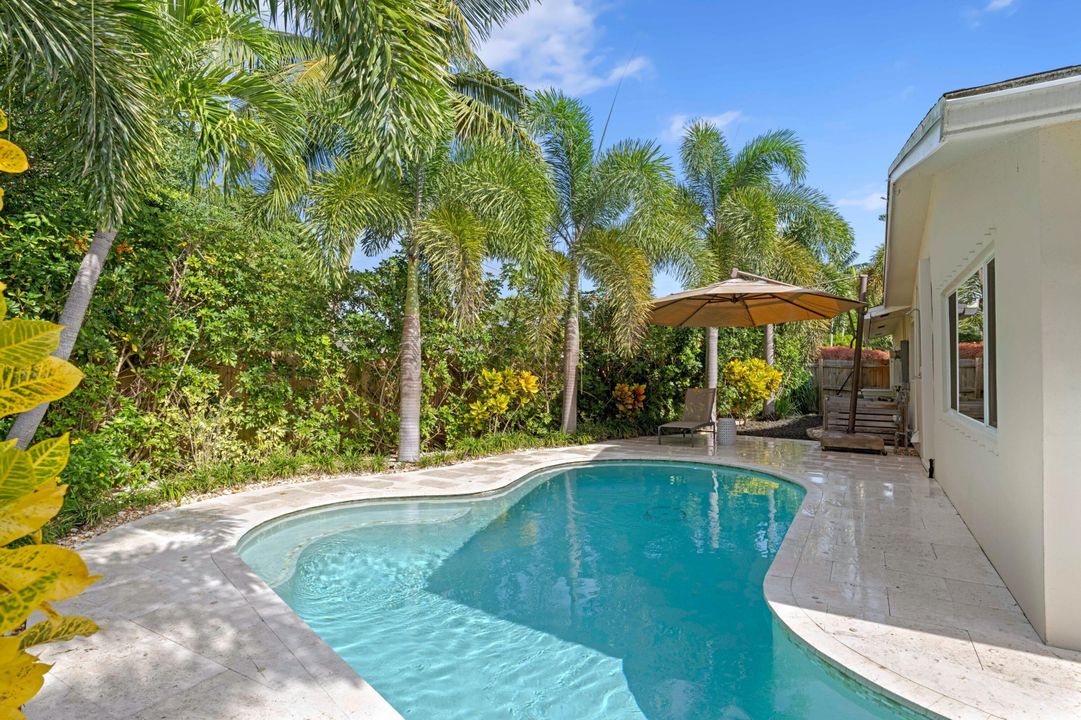 На продажу: $979,000 (3 спален, 2 ванн, 1948 Квадратных фут)