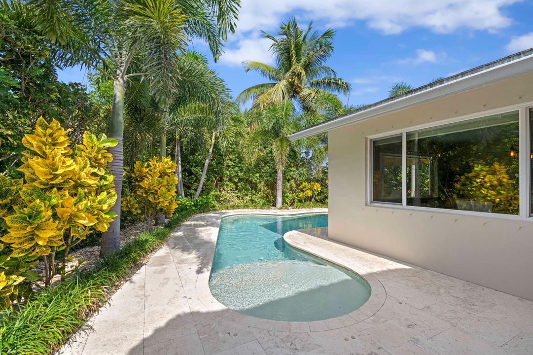 На продажу: $979,000 (3 спален, 2 ванн, 1948 Квадратных фут)