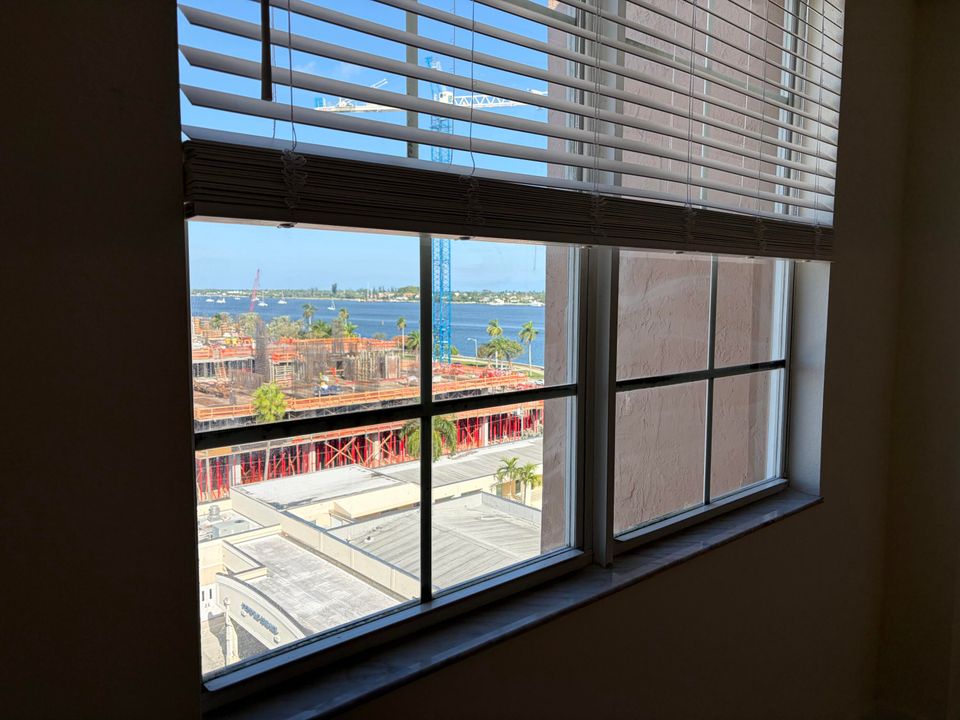 В аренду: $2,850 (2 спален, 1 ванн, 995 Квадратных фут)