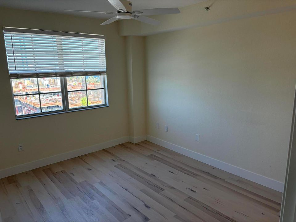 В аренду: $2,850 (2 спален, 1 ванн, 995 Квадратных фут)