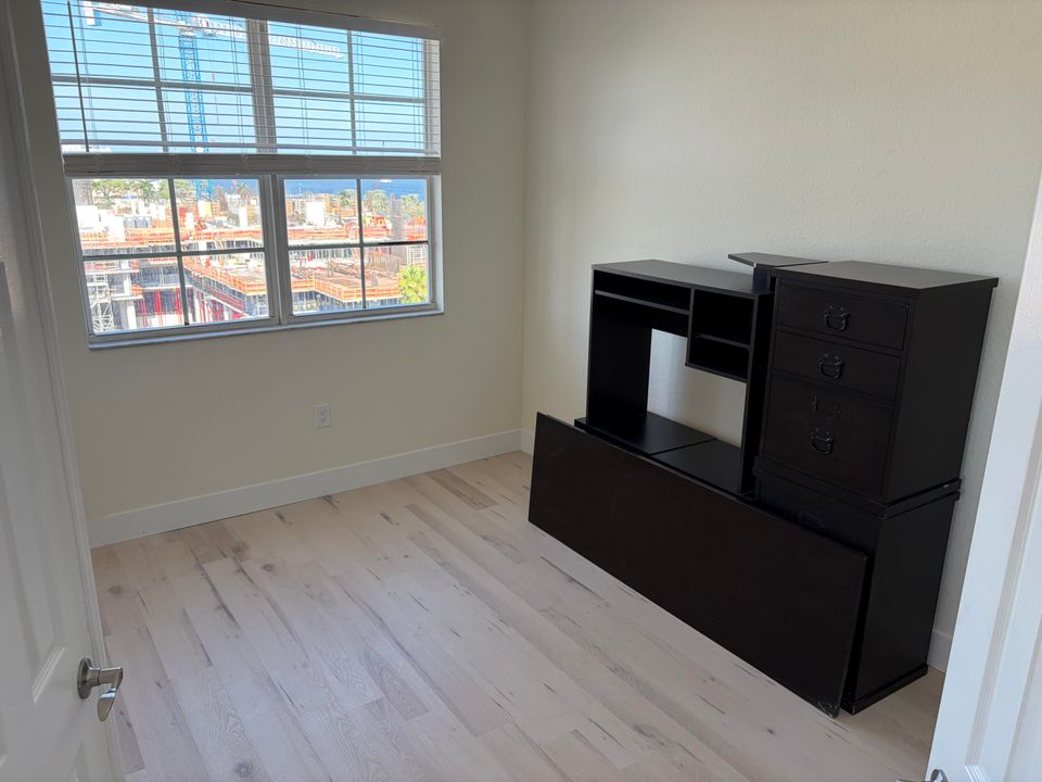 В аренду: $2,850 (2 спален, 1 ванн, 995 Квадратных фут)