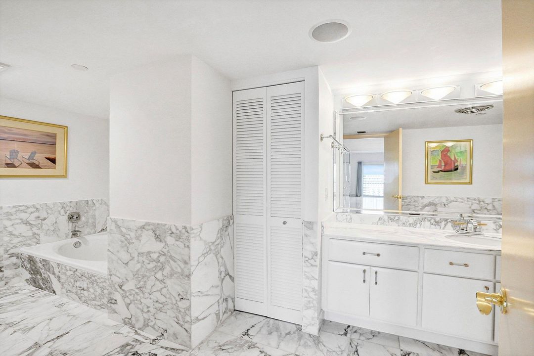 En Venta: $2,395,000 (2 camas, 2 baños, 2150 Pies cuadrados)